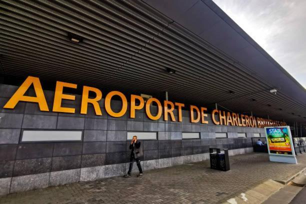 Appartement Station 64 A4 Charleroi-Airport Extérieur photo